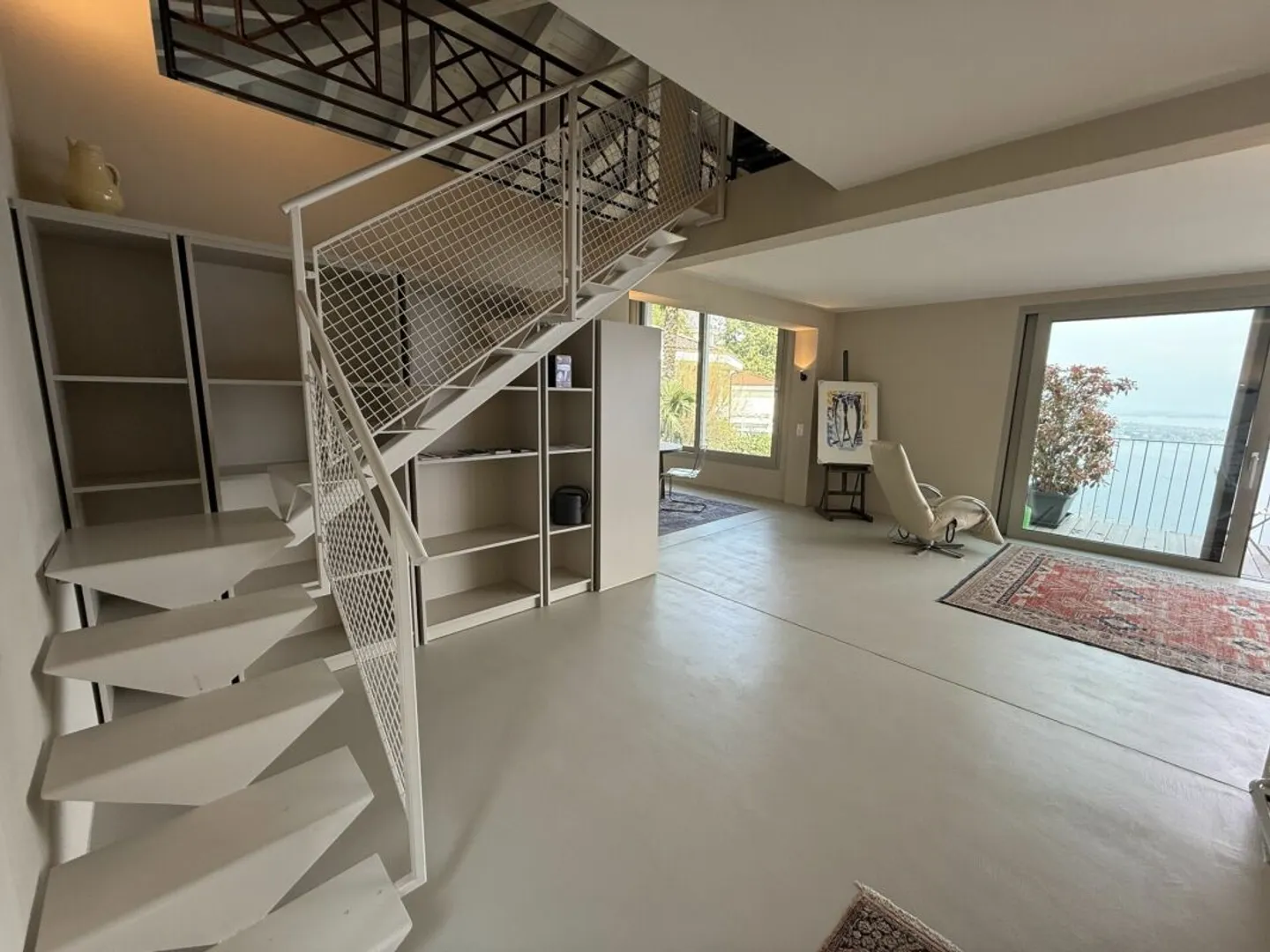 Two-family house with lake view in a sought-after location of Ronco sopra Ascona - Photo 11 of 17