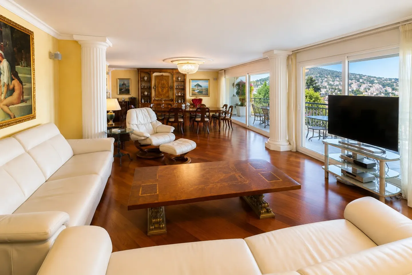 Appartamento elegante con terrazza - Foto 2 di 7