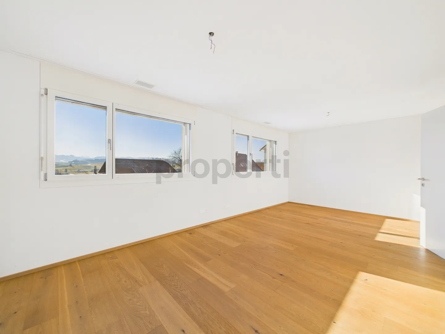 Modern 4.5-room apartment with balcony, Ufhusen - Photo 4 of 10