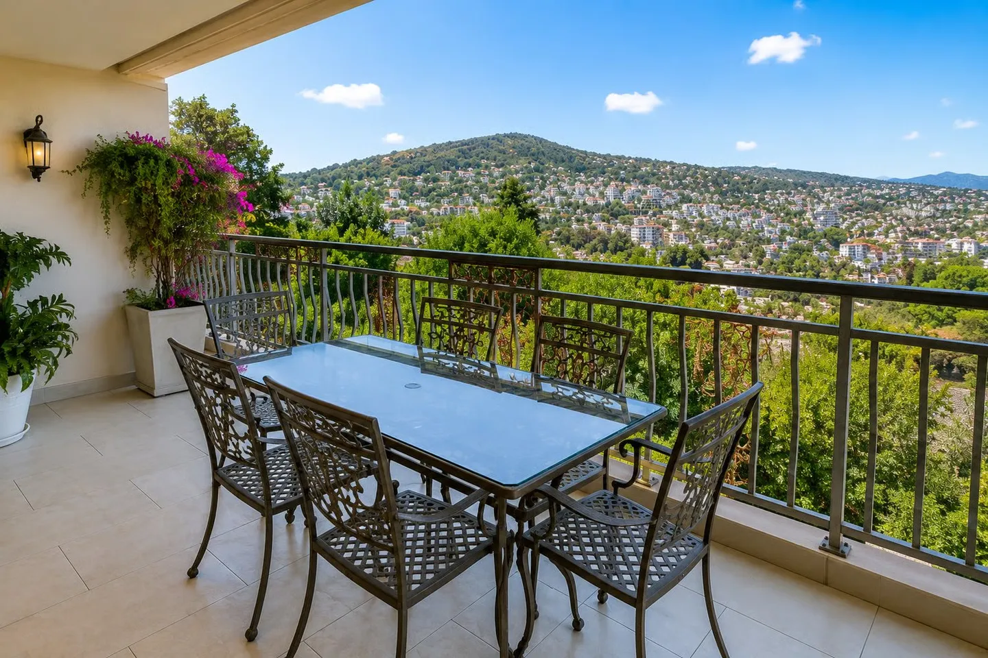 Appartamento elegante con terrazza - Foto 6 di 7