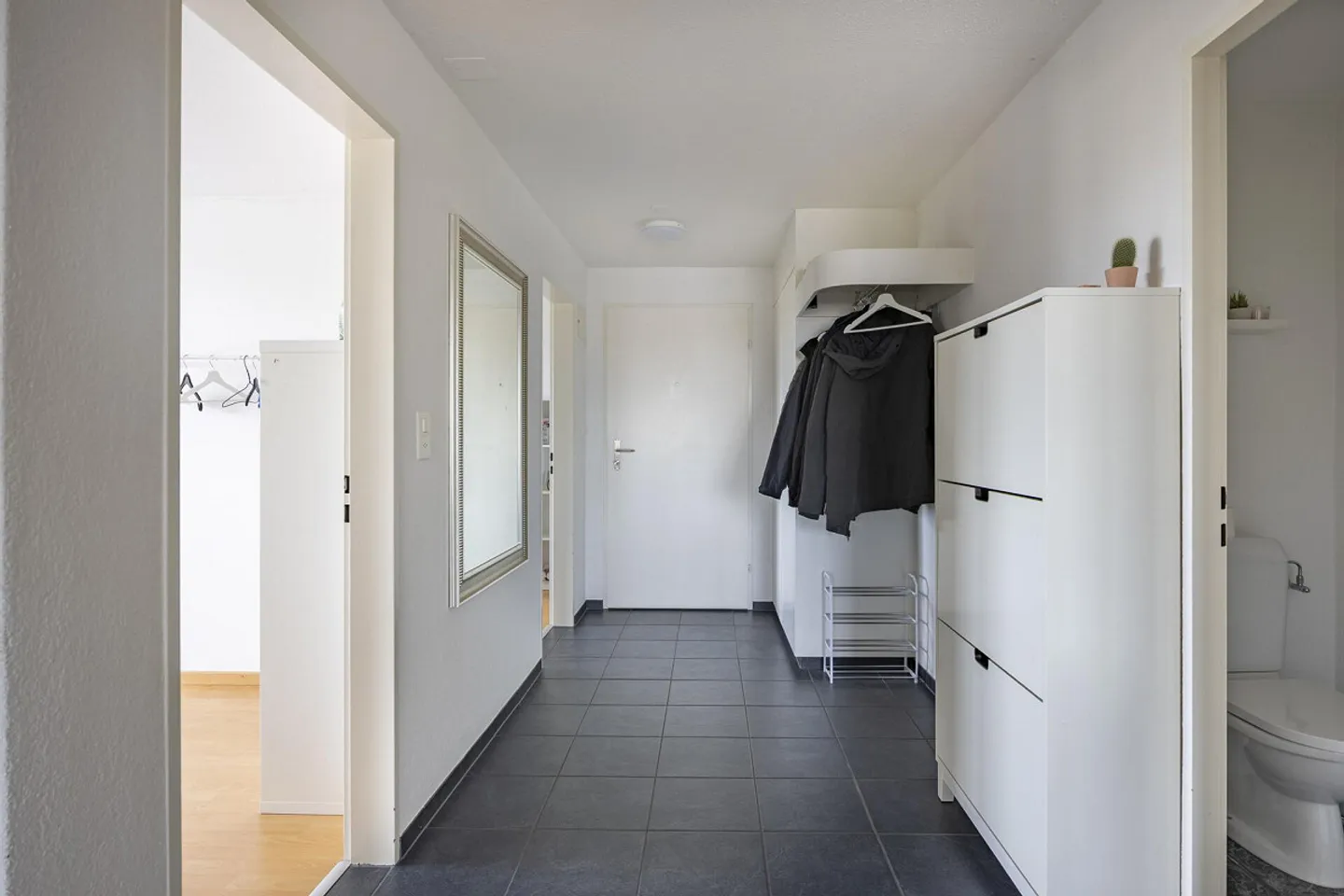 Compact 4.5-room apartment near the lake - Photo 3 of 13
