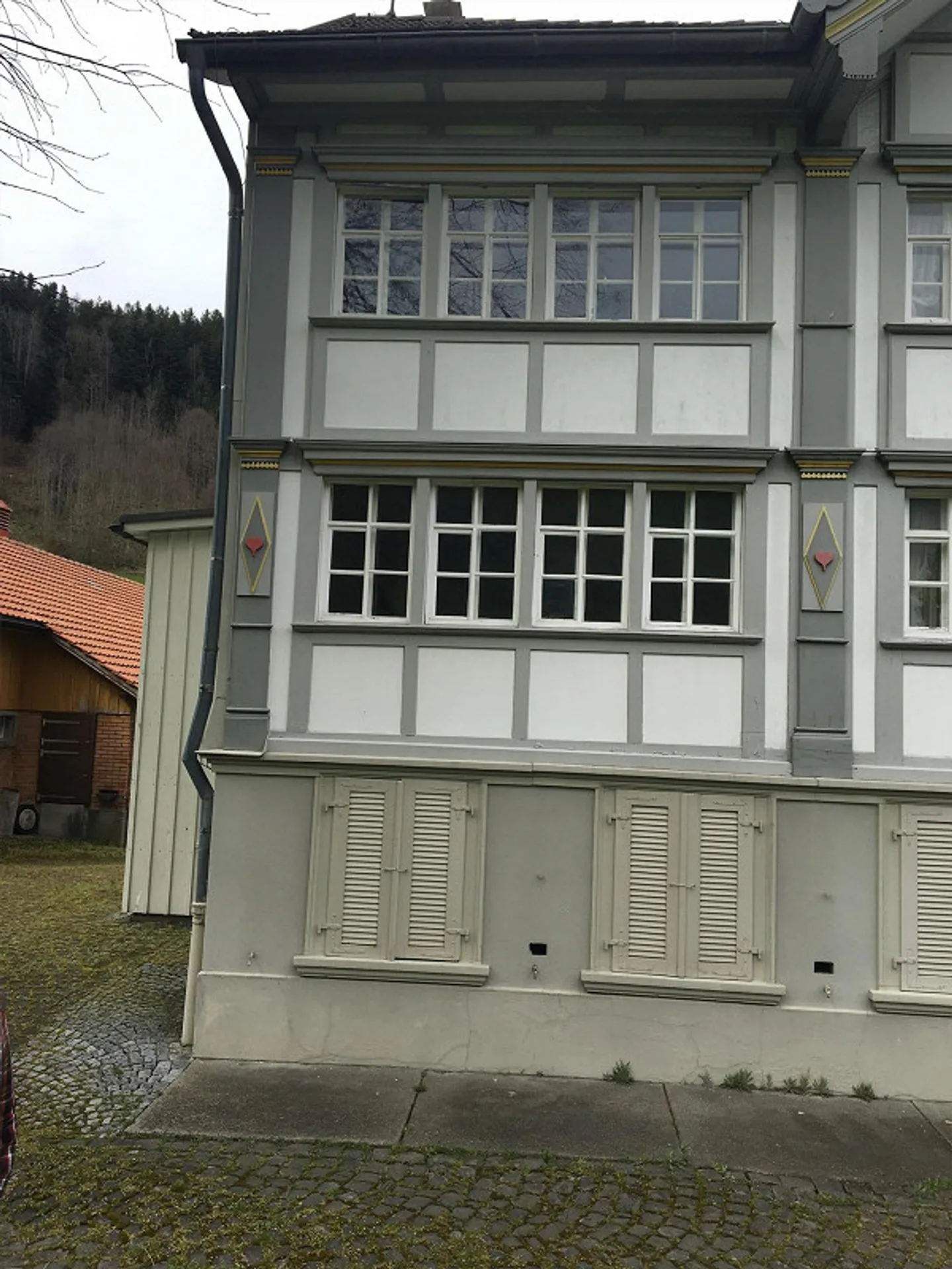 Affordable 3.5-room apartment in a quiet, green location - Photo 2 of 27