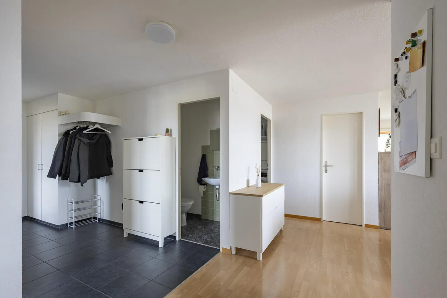Compact 4.5-room apartment near the lake - Photo 7 of 13