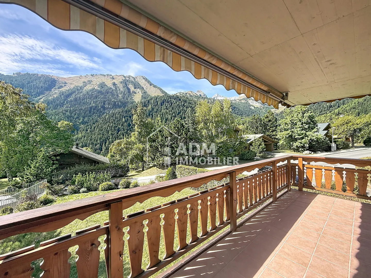 Ovronnaz, appartamento 3.5 locali con vista libera sulle Alpi - Foto 10 di 12