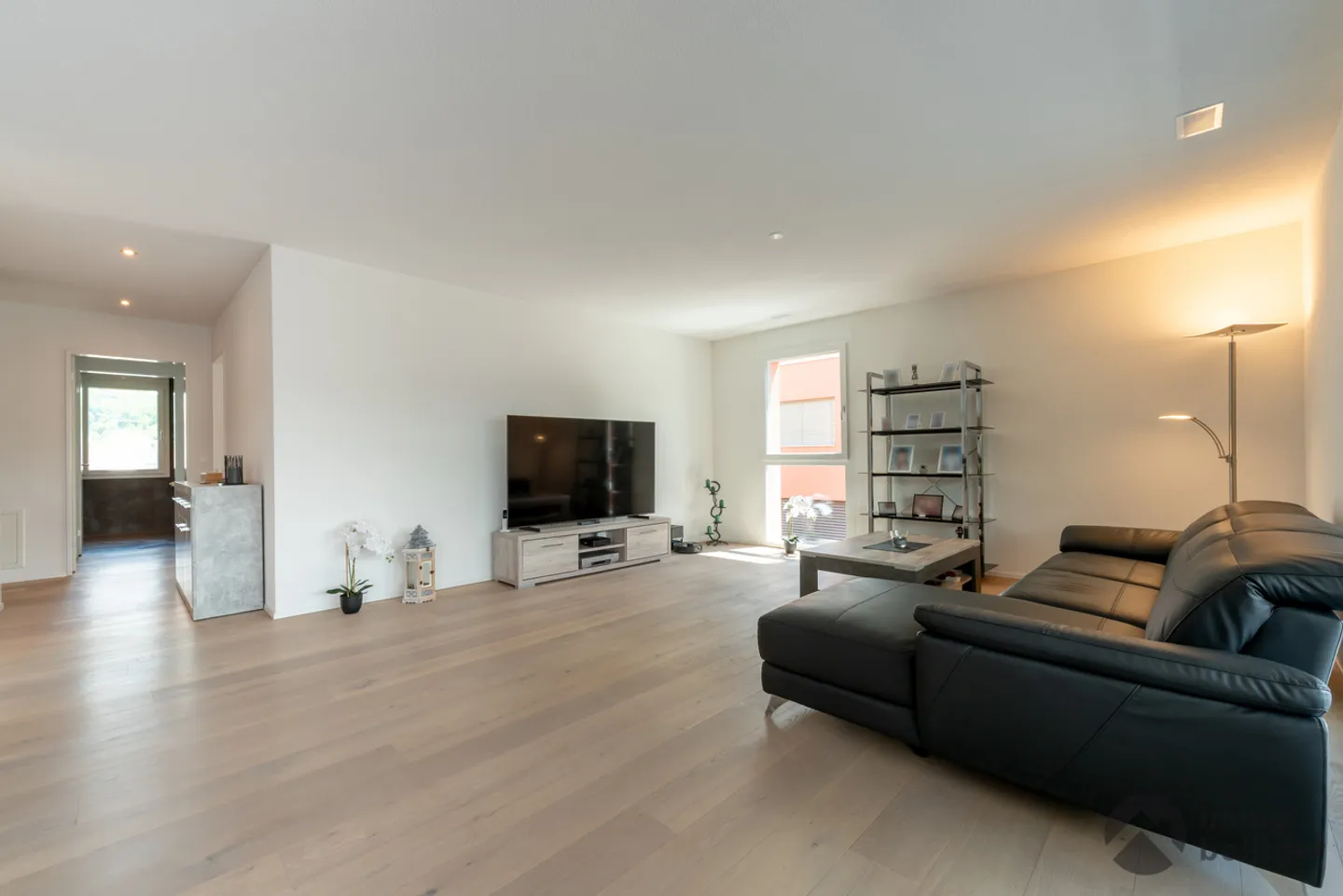 Beautiful 4 ½ Room Apartment in Zofingen - Photo 3 of 13