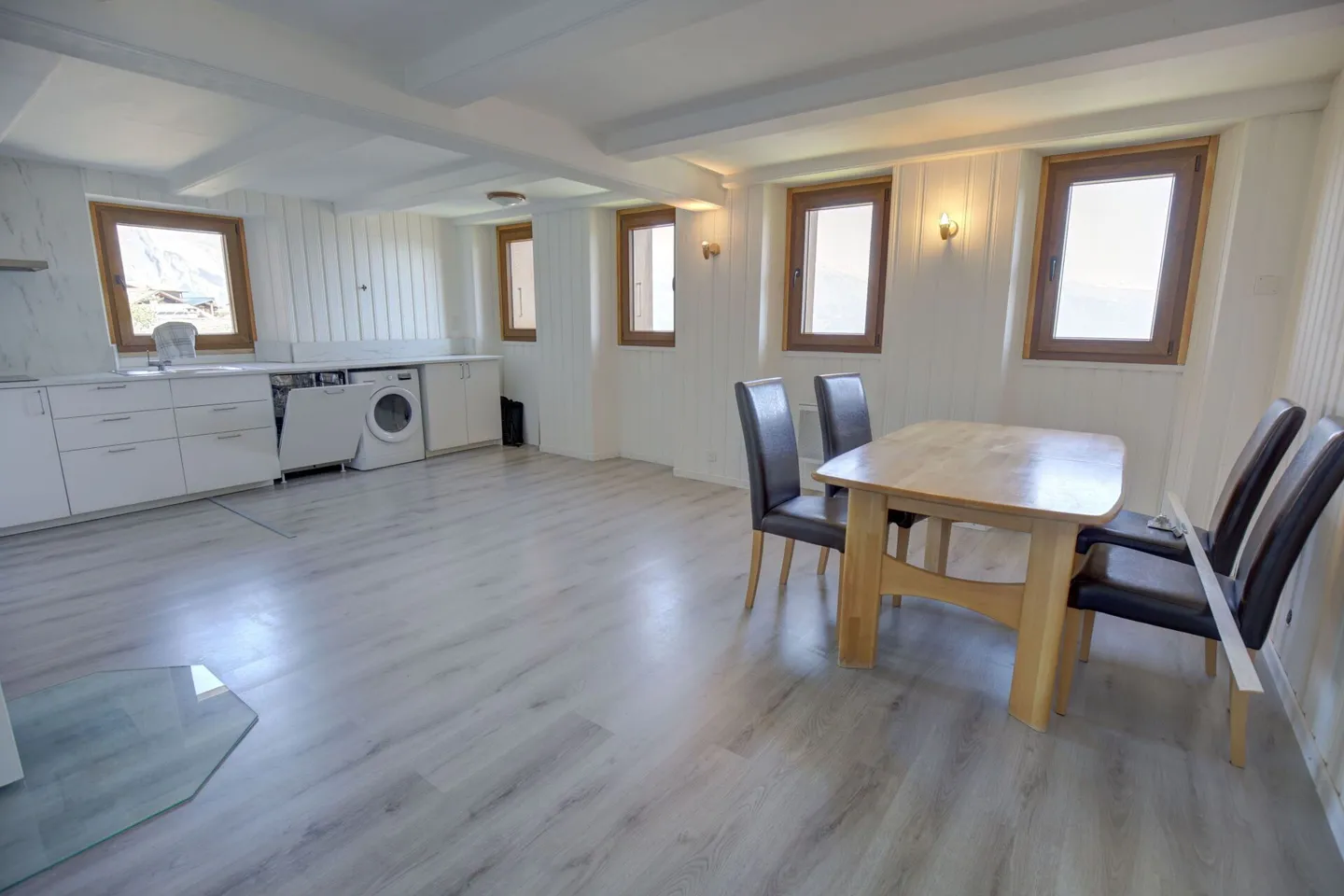 Charmante appartement 3 pièces au cœur du vieux village de Nendaz ! - Photo 1 sur 12