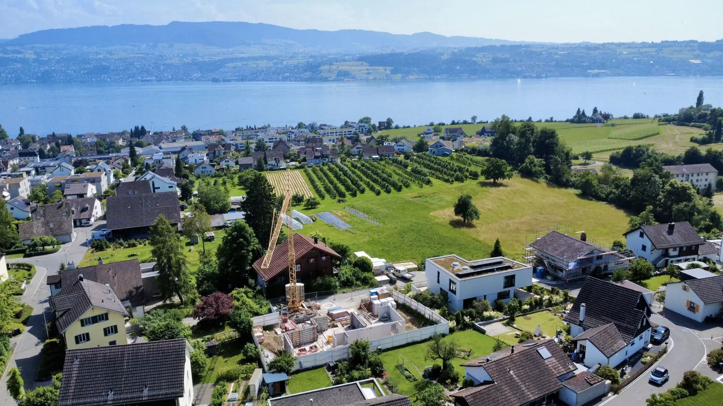 Attico di classe superiore - vista lago inclusa - Foto 1 di 9
