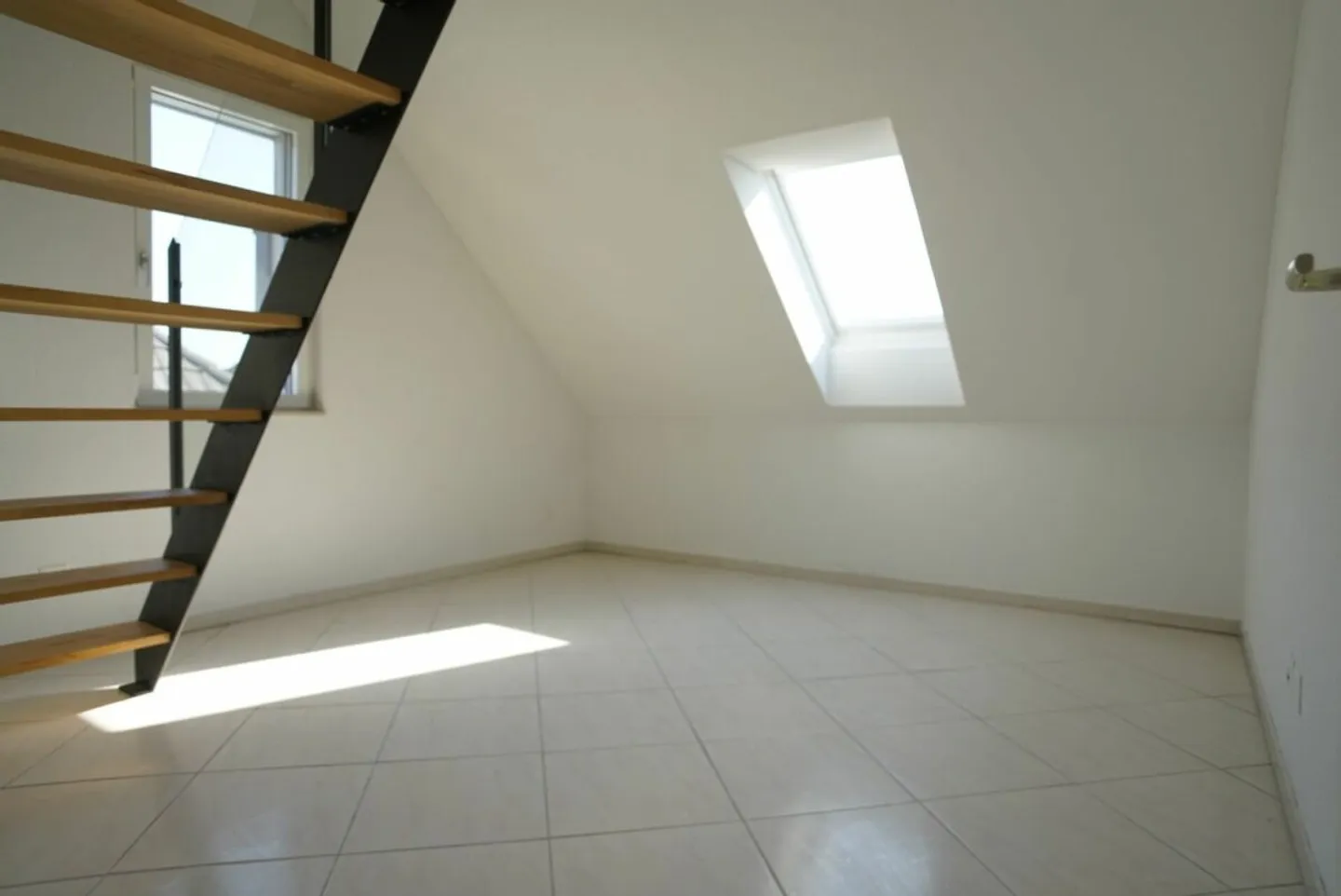 Modern 3.5 Room Apartment - Photo 5 of 10