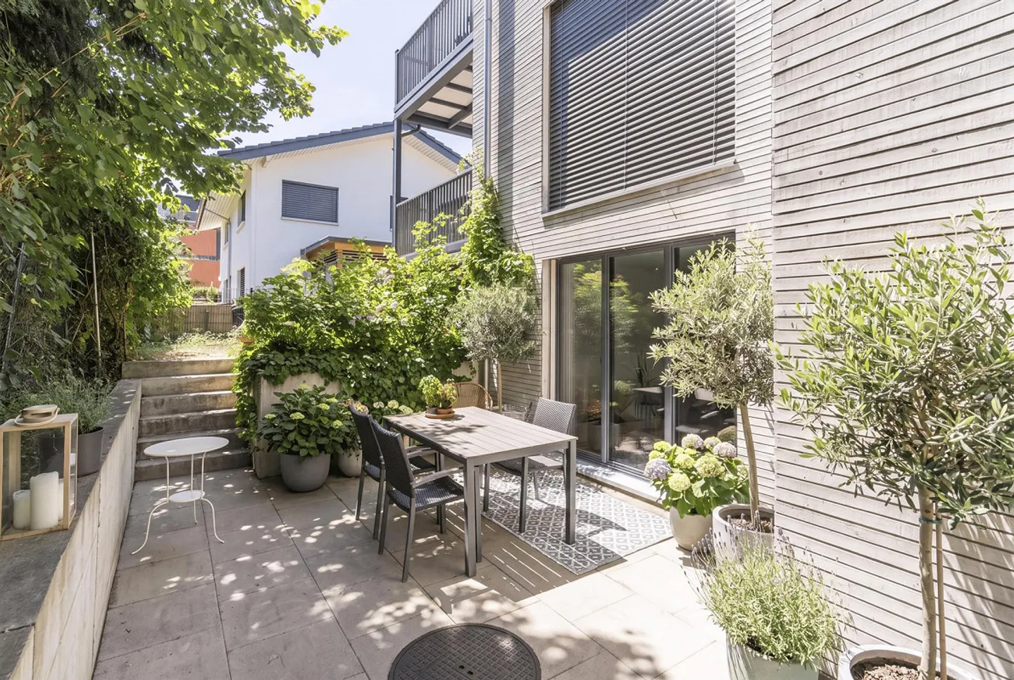 MODERN AND CENTRAL IN ALLSCHWIL - APARTMENT WITH GARDEN SEATING - Photo 1 of 8