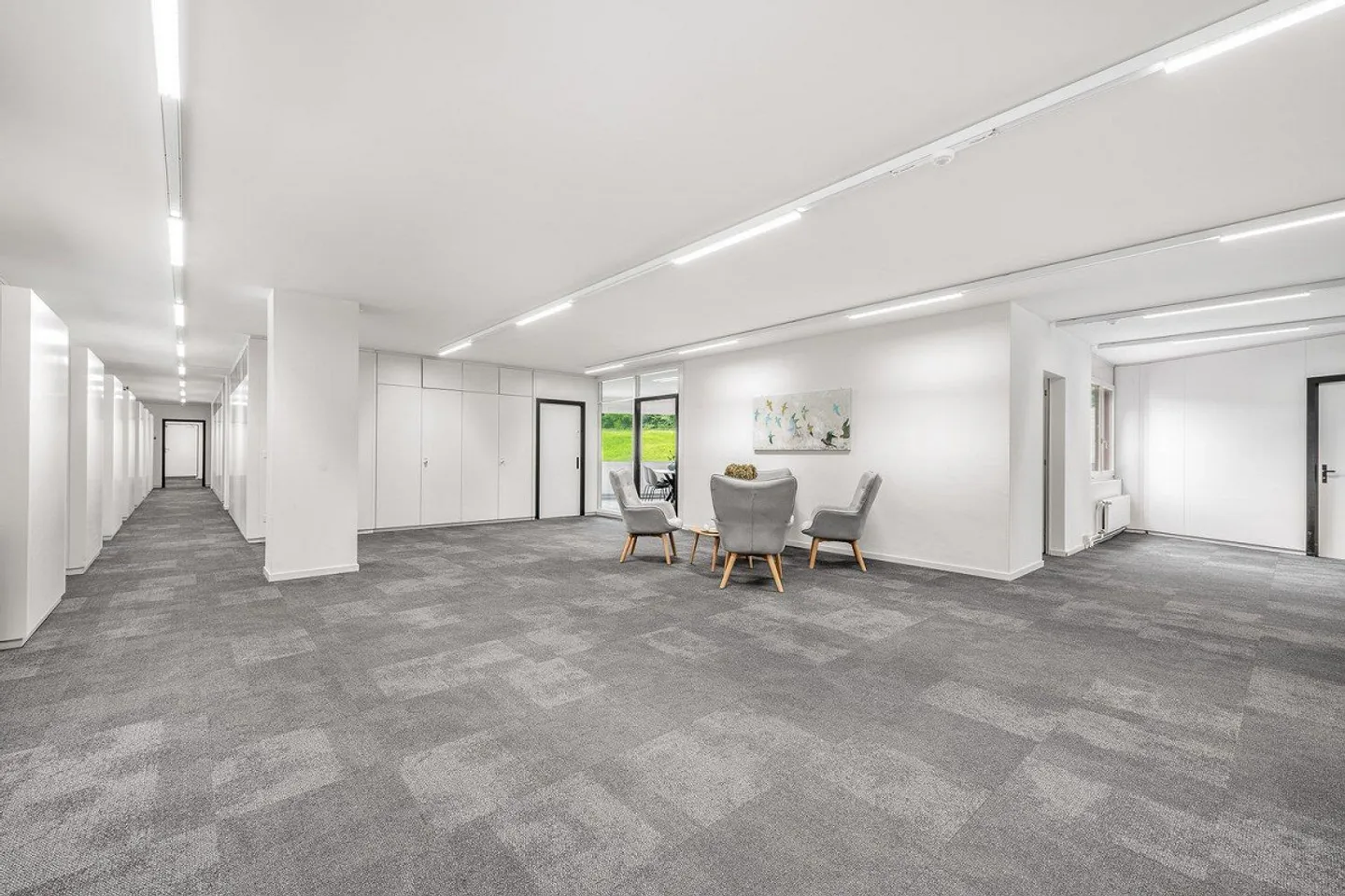 Vos locaux de bureau/commerciaux avec un plan d'étage généreux! - Photo 5 sur 8