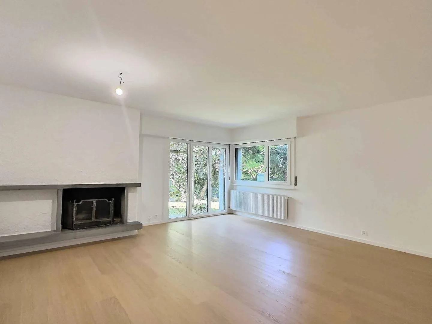 Appartement spacieux, entièrement rénové avec jardin privé à Prilly - Photo 2 sur 11