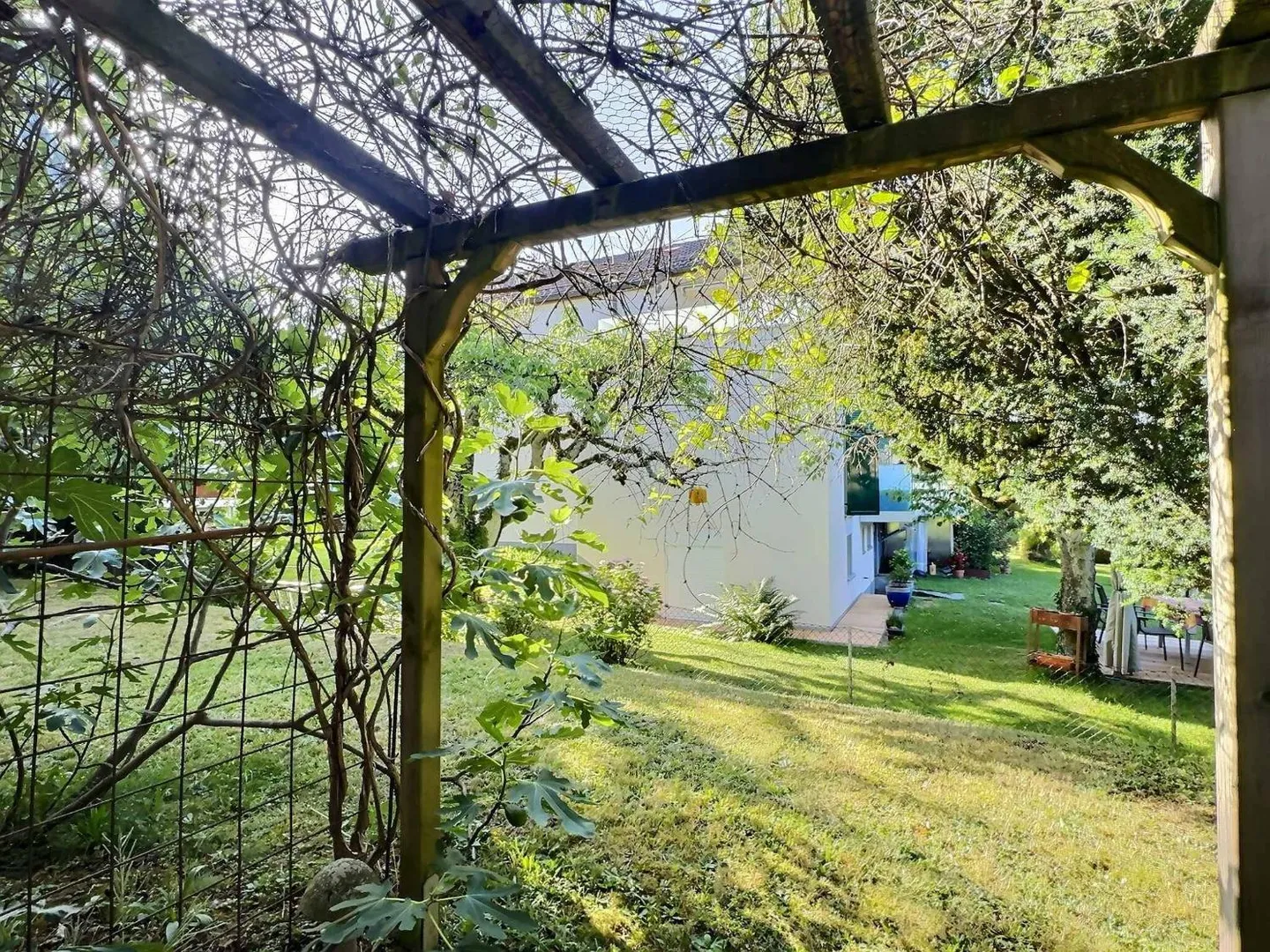 Appartement spacieux, entièrement rénové avec jardin privé à Prilly - Photo 9 sur 11