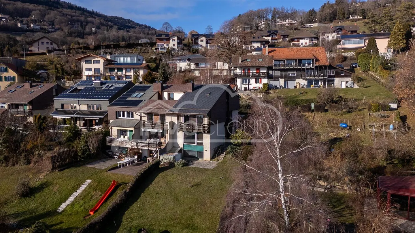 Maison contiguë 6 pièces - Photo 2 sur 9