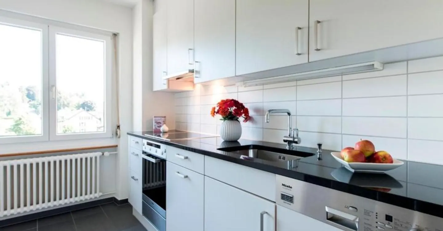 Penthouse apartment on the 10th floor - high up. Rent without deposit. - Photo 1 of 6