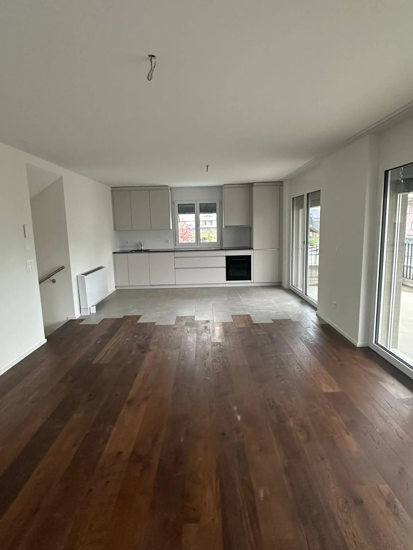 Appartamento 2.5 locali al 1° piano con grande balcone - Foto 1 di 7