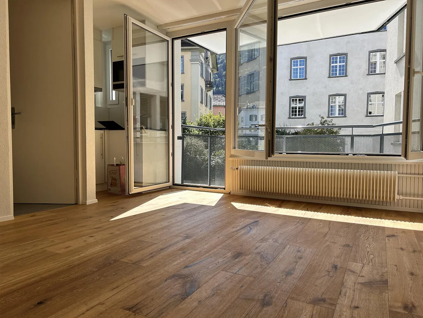 Bright, modern studio in the best location in Chur from September 1st - Photo 1 of 4