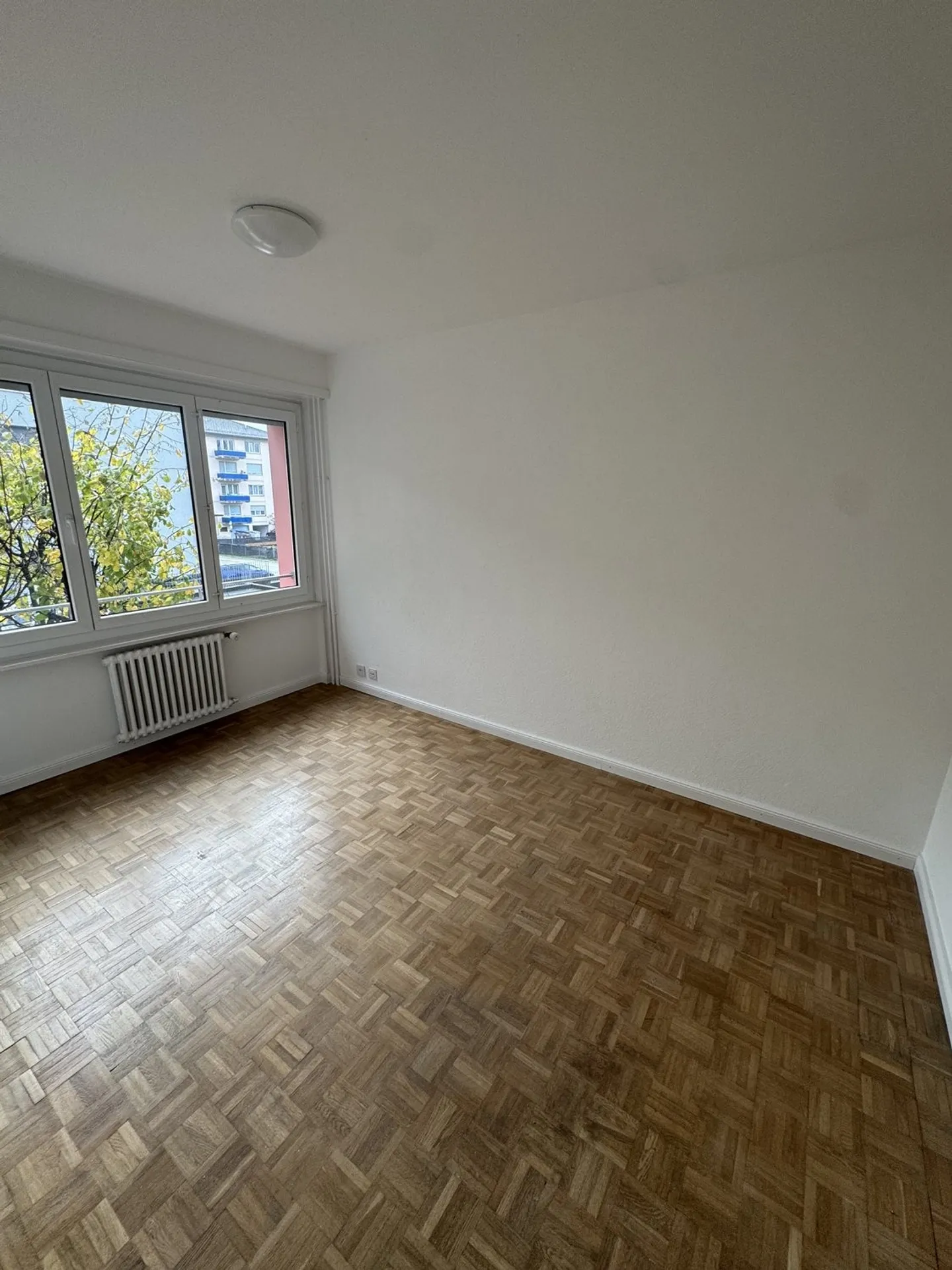 Apartment for rent - Photo 5 of 8