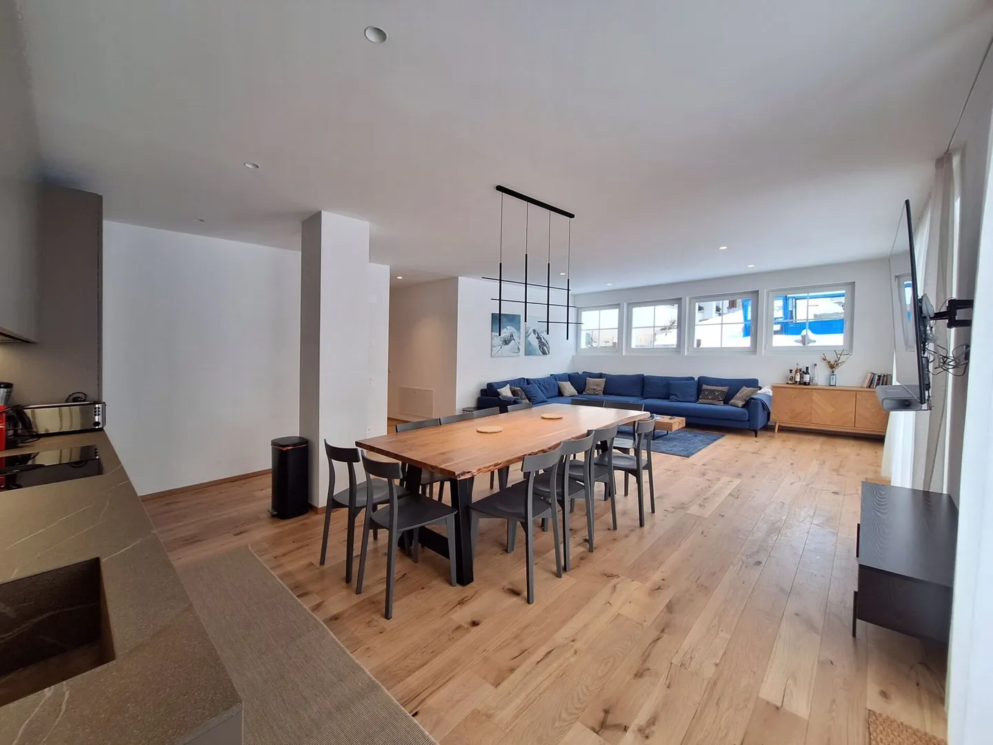 Silberdistel in der sonnigen Wildi Grossus Moos. Gartenwohnung. - Foto 3 von 15