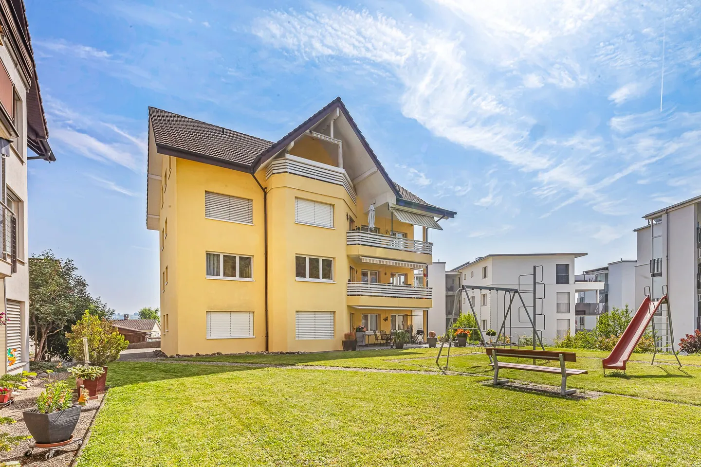 WELL LOCATED & FUNCTIONALLY DESIGNED - Photo 12 of 13