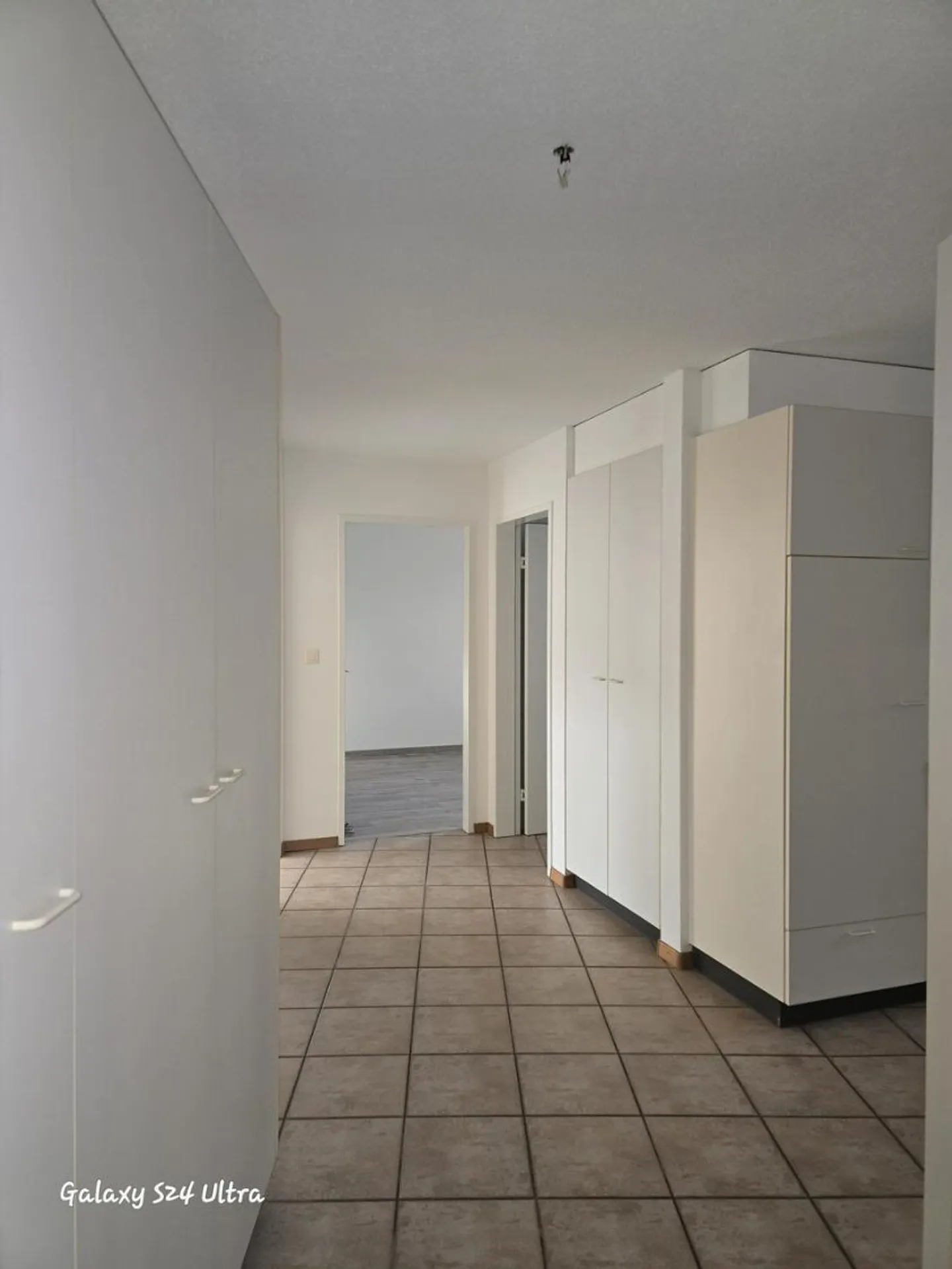 Erdgeschosswohnung mit Balkon - Foto 8 von 13