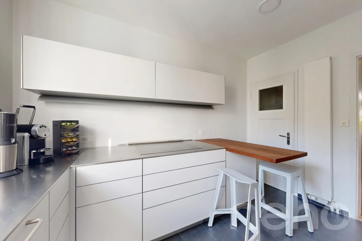 Charming 4.5-room maisonette apartment with private garden - Photo 9 of 11