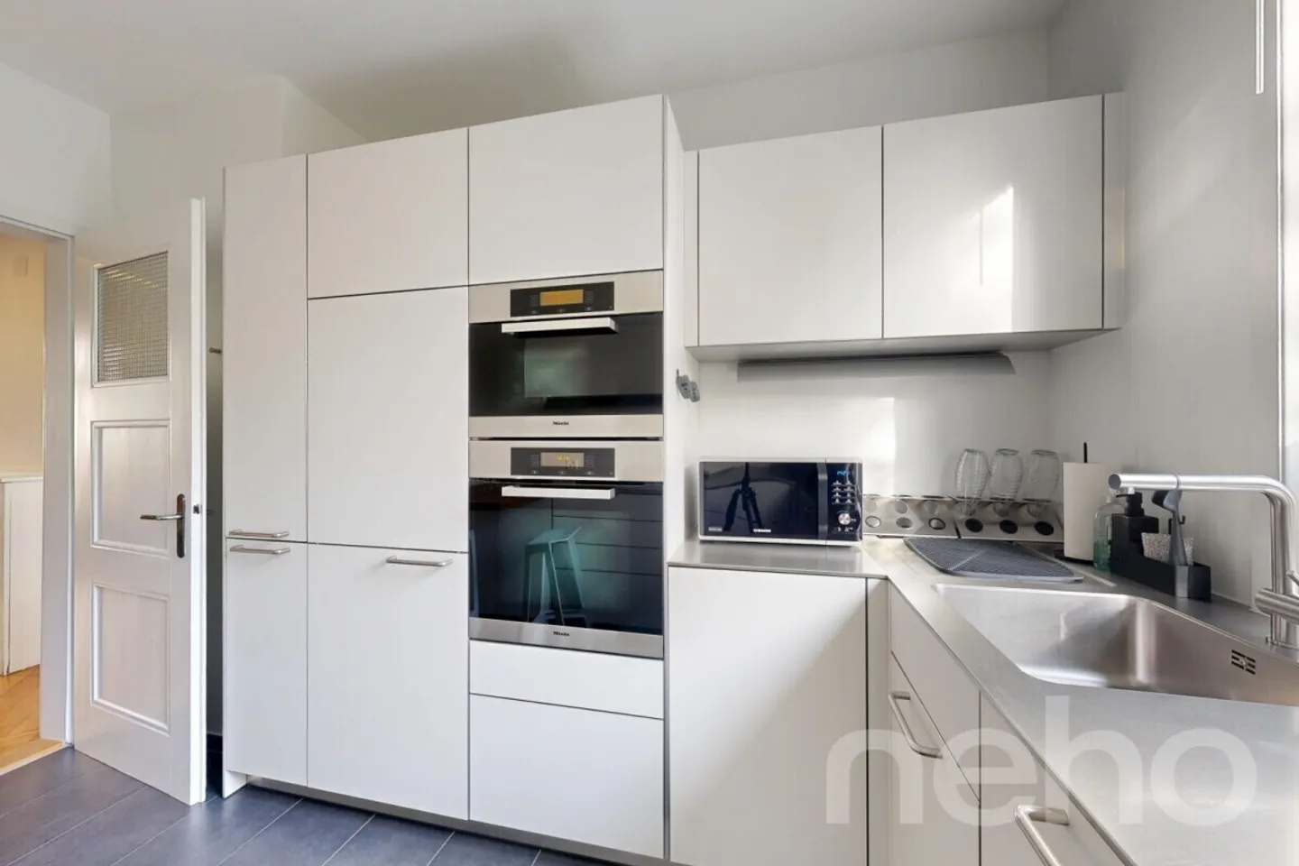 Charming 4.5-room maisonette apartment with private garden - Photo 10 of 11