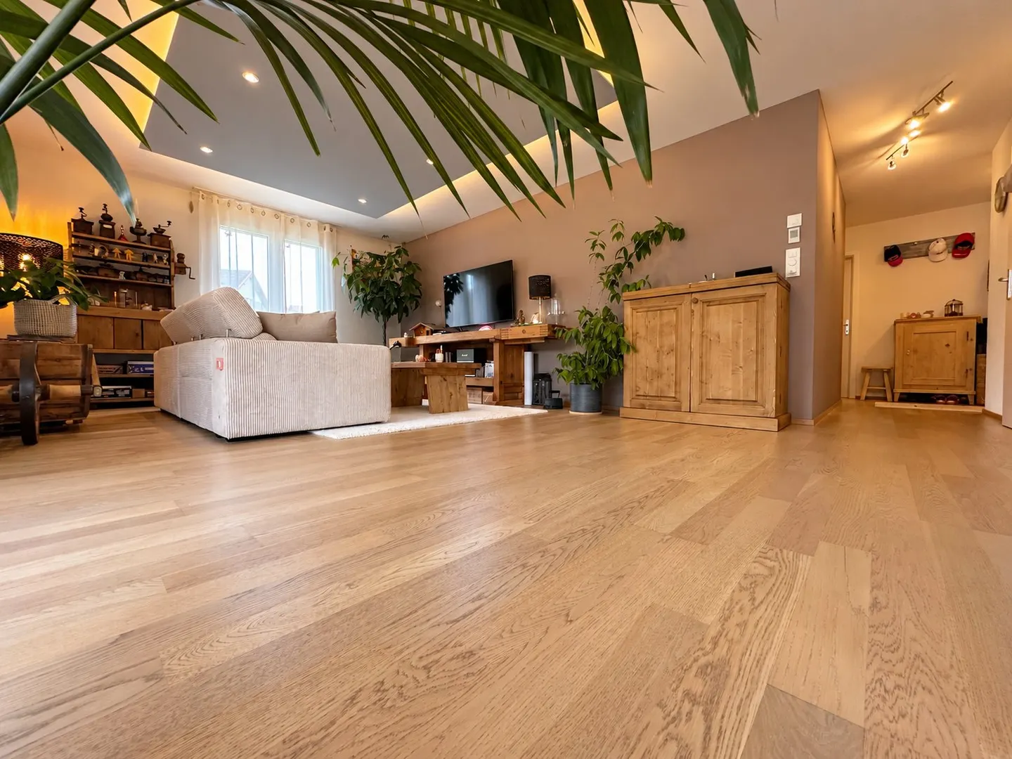 Spacious Garden Apartment - Photo 6 of 10
