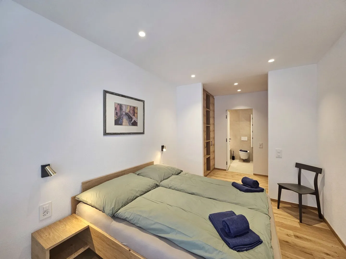 Silberdistel in der sonnigen Wildi Grossus Moos. Gartenwohnung. - Foto 8 von 15