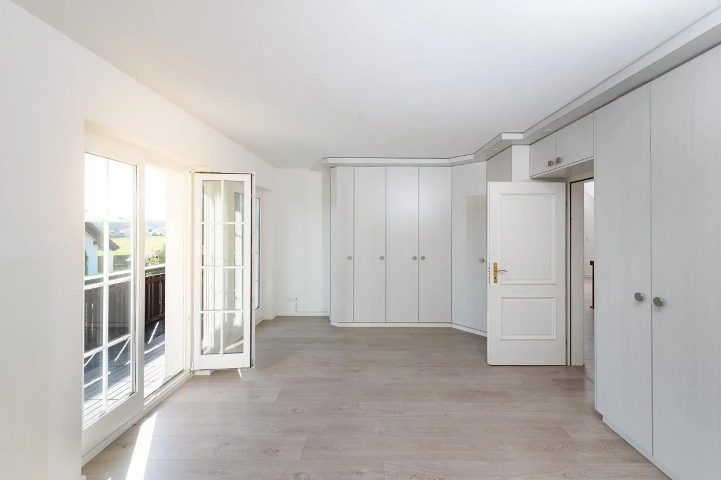 Charmantes Einfamilienhaus mit Pool - Foto 12 von 19