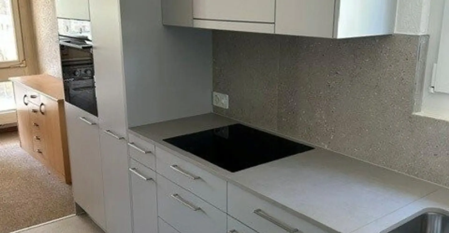 Appartamento di 4.5 locali appena ristrutturato nel cuore di Ostermundigen - Foto 7 di 11