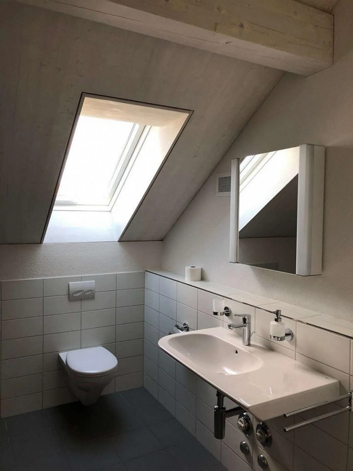 Appartamento Attico Elegante - Foto 5 di 7