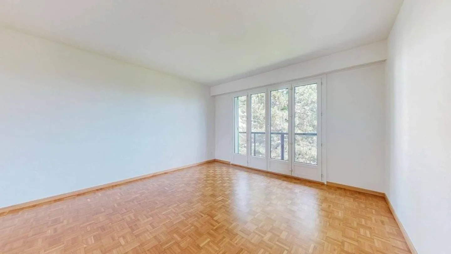More space for your family? - Photo 5 of 9