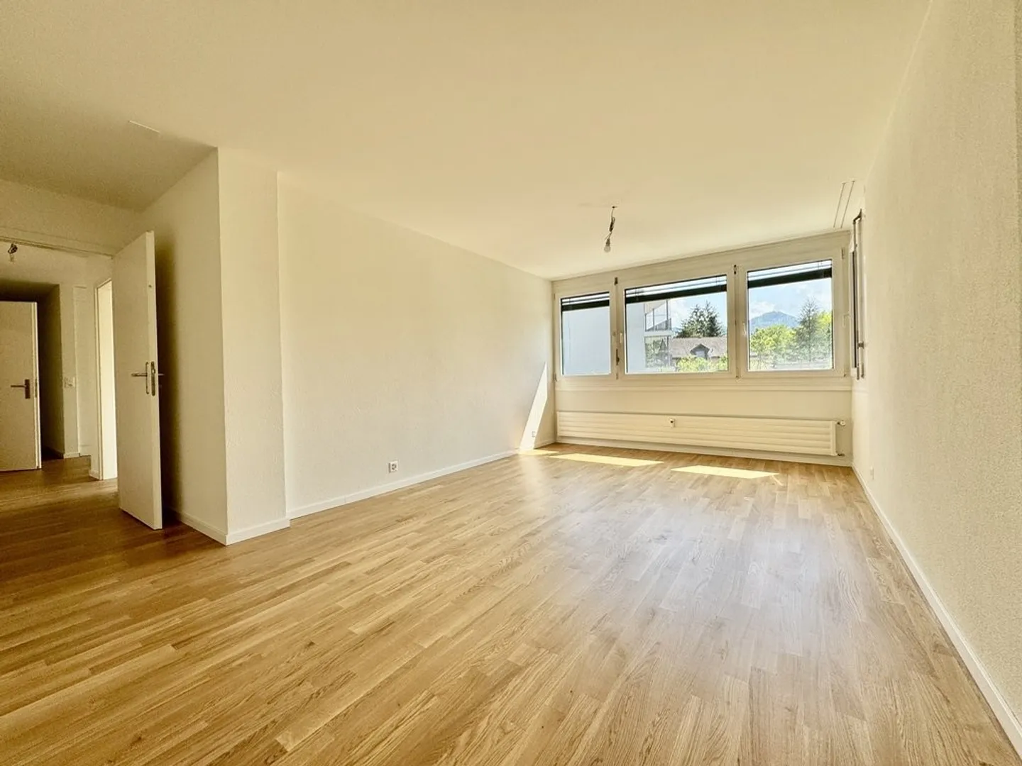 Spacious 3-Room Apartment - Photo 6 of 8
