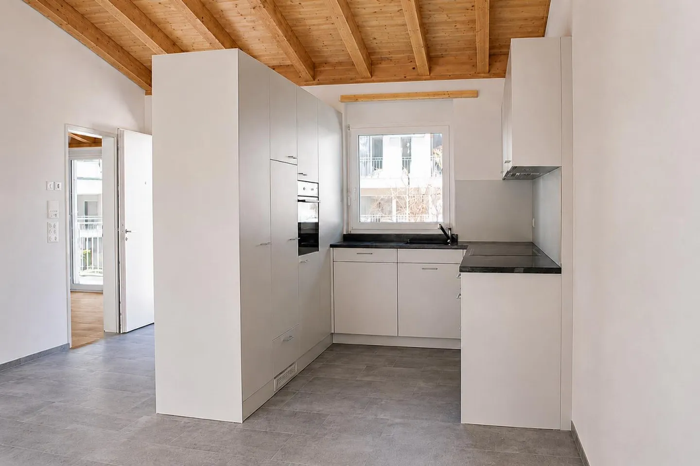 Charmante Dachgeschosswohnung in Domat/Ems - Foto 2 von 5