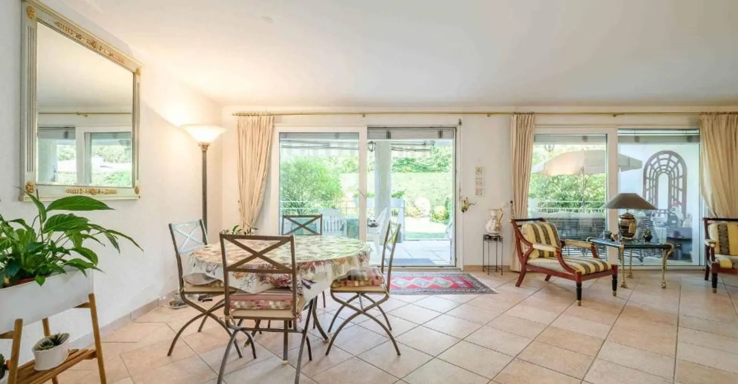 Appartement en rez-de-jardin à Pregny - Photo 3 sur 10