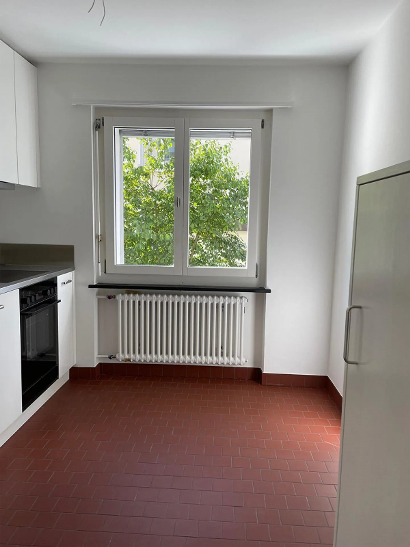 Renovated 3.5-room apartment in Allschwil for rent - Photo 2 of 5