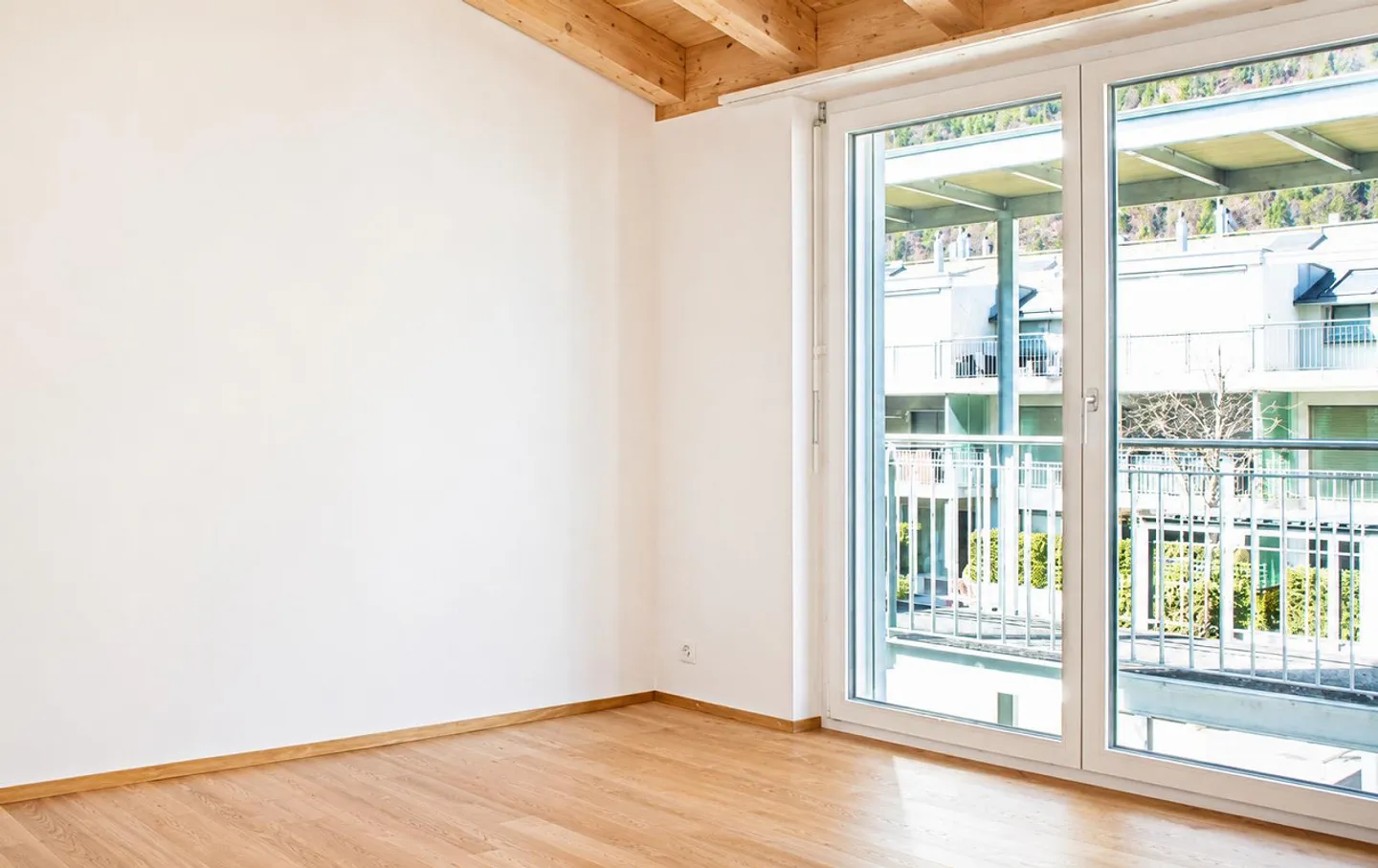 Charmante Dachgeschosswohnung in Domat/Ems - Foto 4 von 5