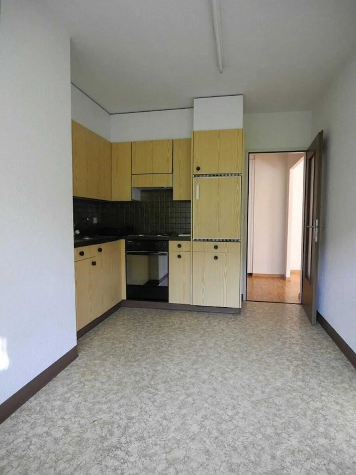 Appartement 2,5 pièces avec balcon à Thürnen - Photo 3 sur 6