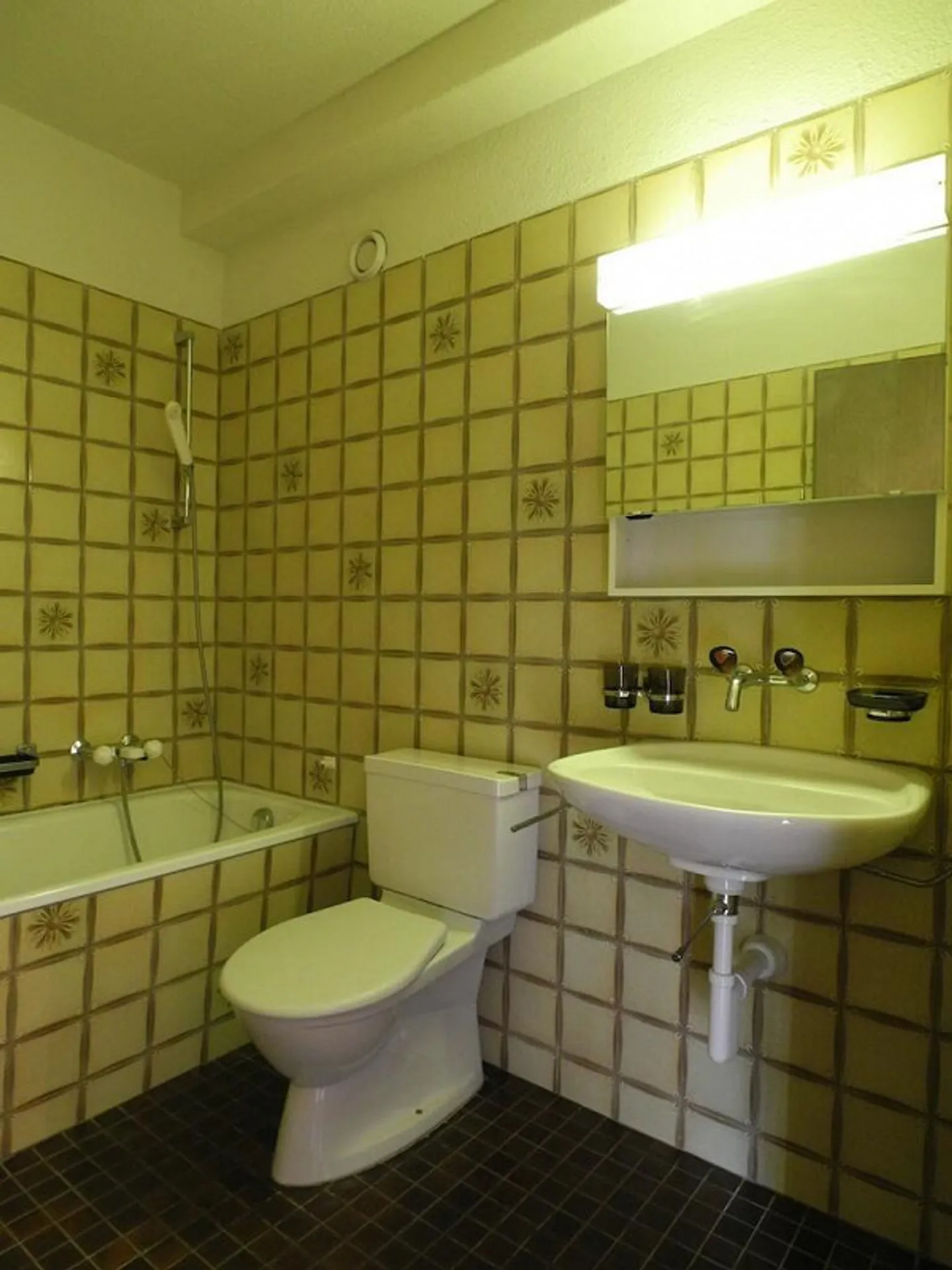 Appartement 2,5 pièces avec balcon à Thürnen - Photo 4 sur 6