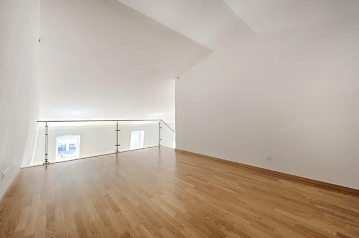 LOUER SANS CAUTION - Appartement Loft au Cœur de Thun - Photo 7 sur 10