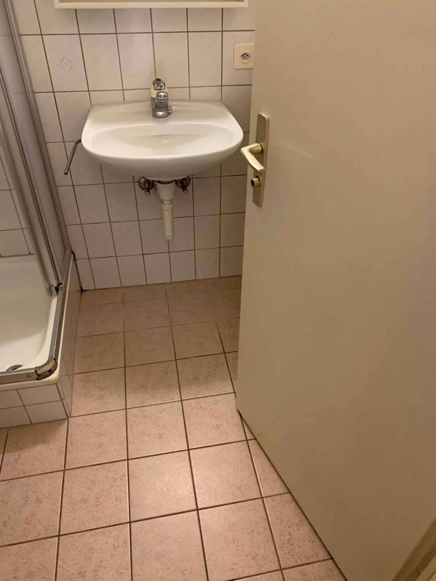 Studio Funzionale Vicino ai Trasporti - Foto 7 di 7