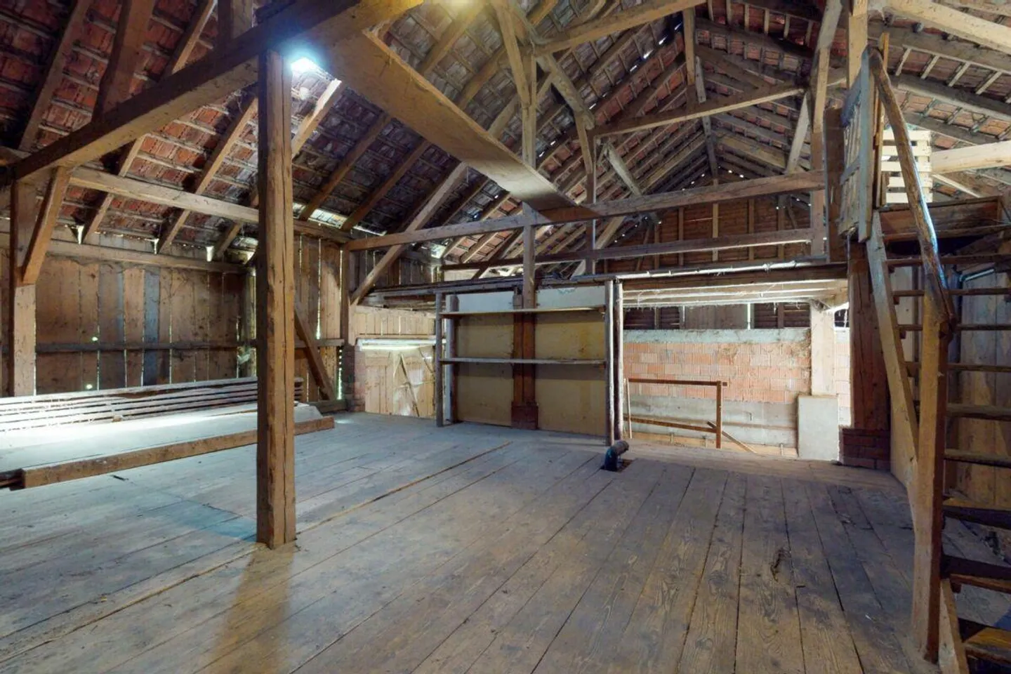 Authentisches Renovierungsbedürftiges Bauernhaus - Foto 11 von 16