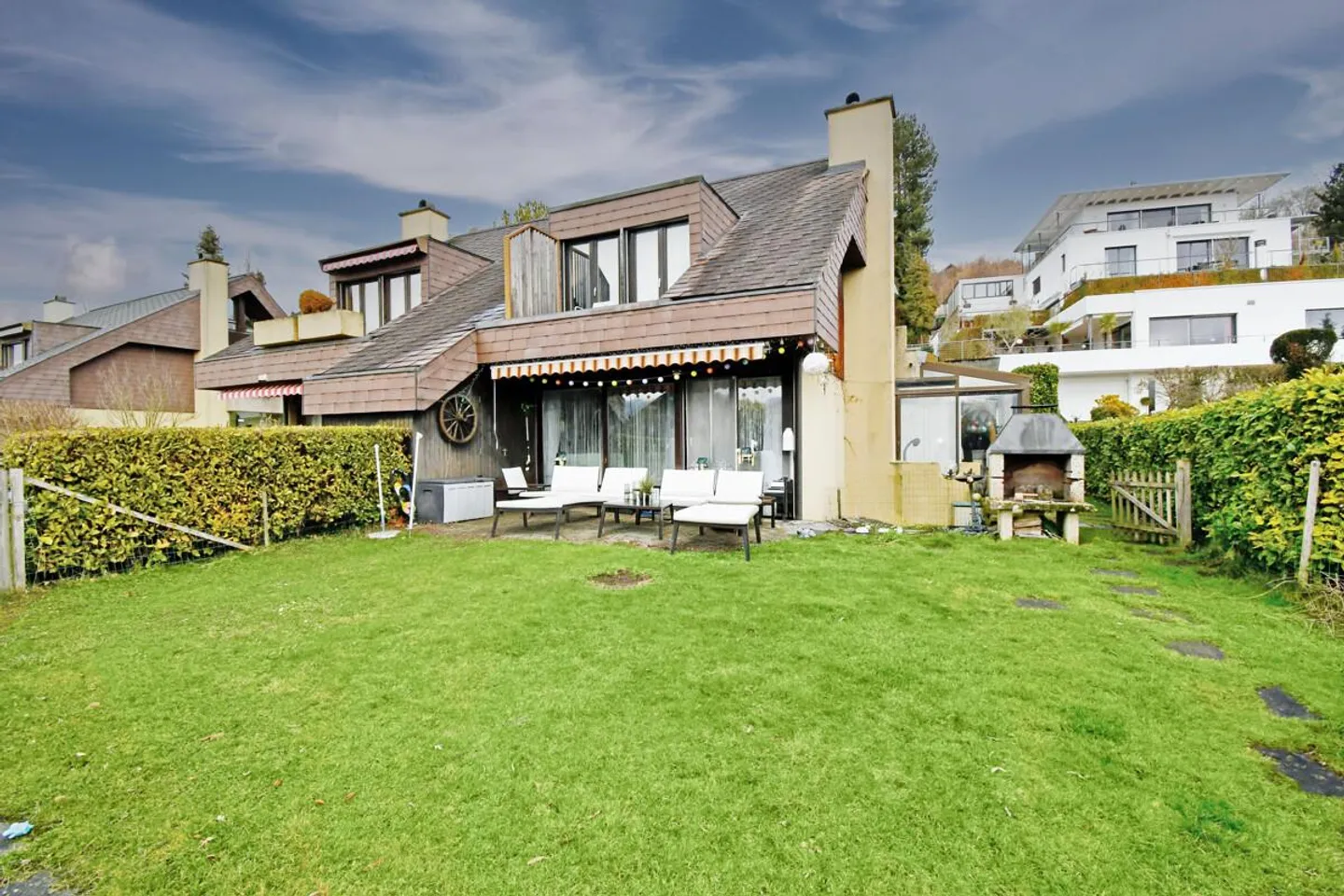 Plus qu'une maison - un foyer près du lac - Photo 1 sur 11