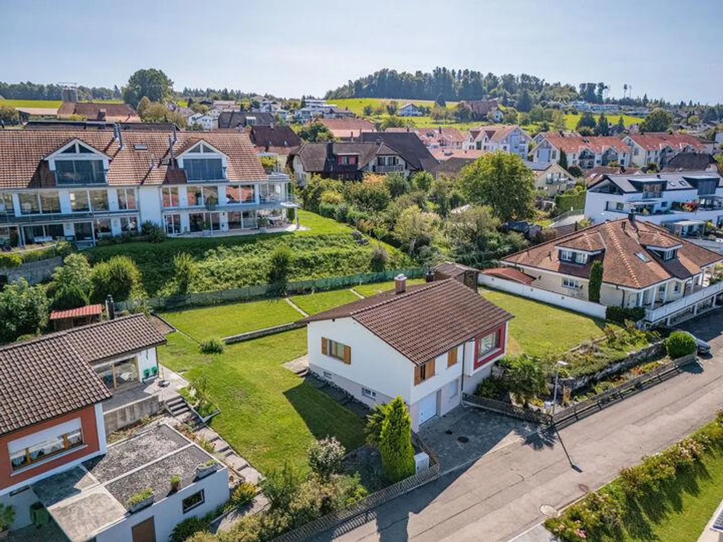 729 m² di terreno edificabile di alta qualità con vista lago - Foto 3 di 8