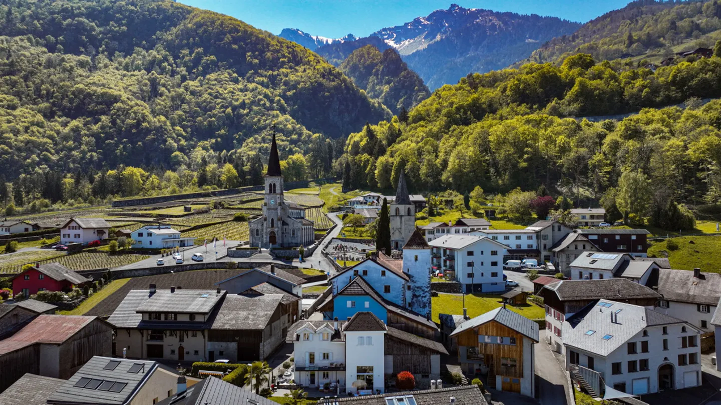 APPARTEMENT AVEC CACHET AU CENTRE-VILLE - Photo 7 sur 7