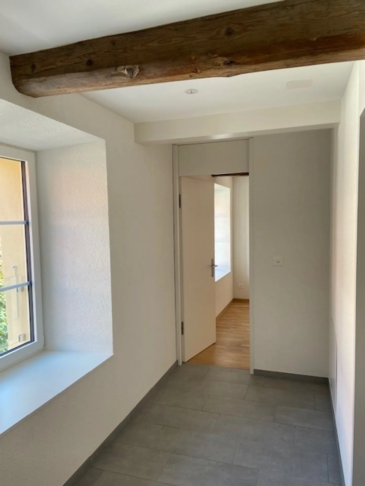 3.5 Room Apartment - Photo 4 of 8