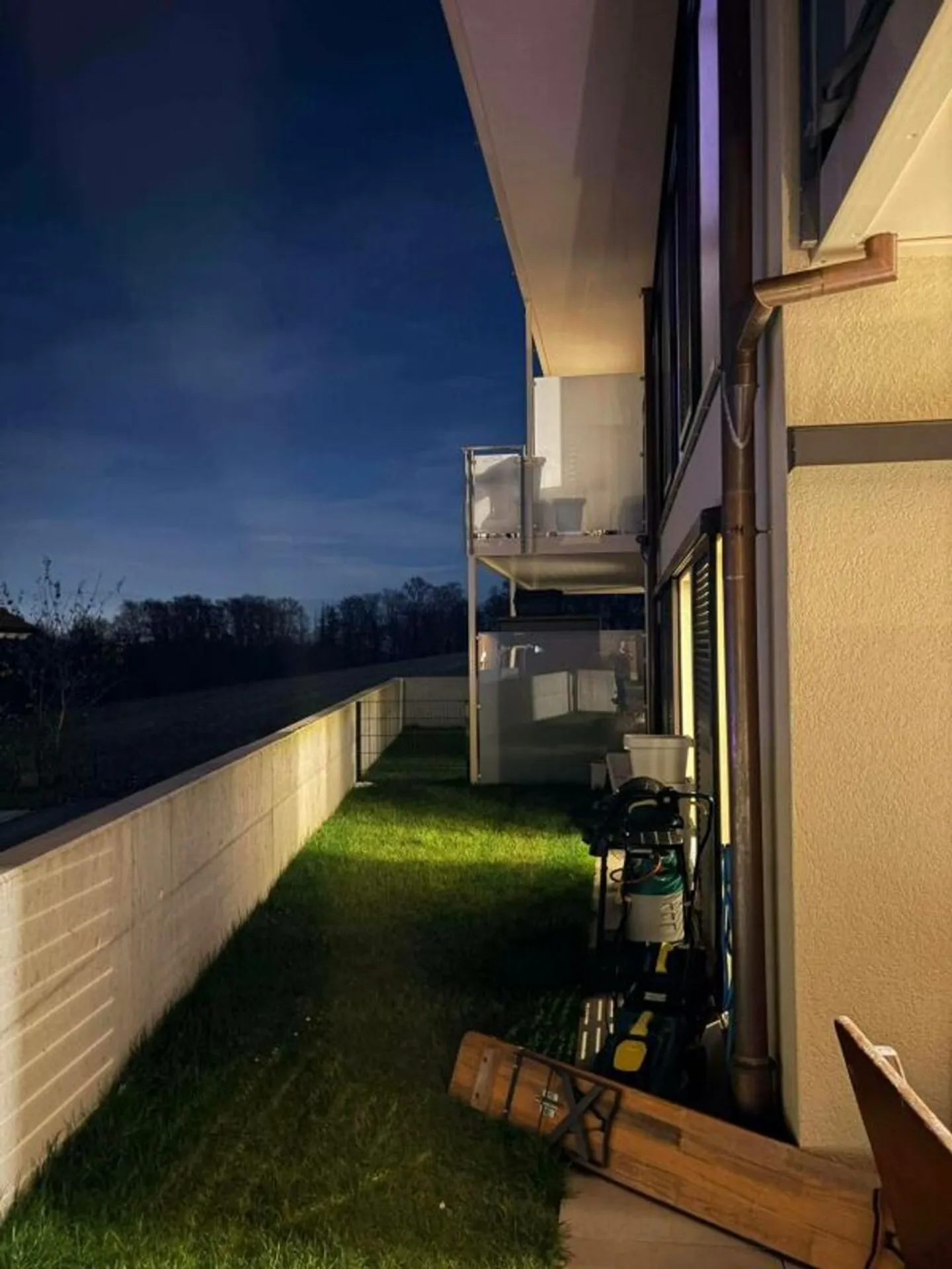 Schöne 3,5-Zimmer-Wohnung mit Außenbereich - Foto 2 von 9