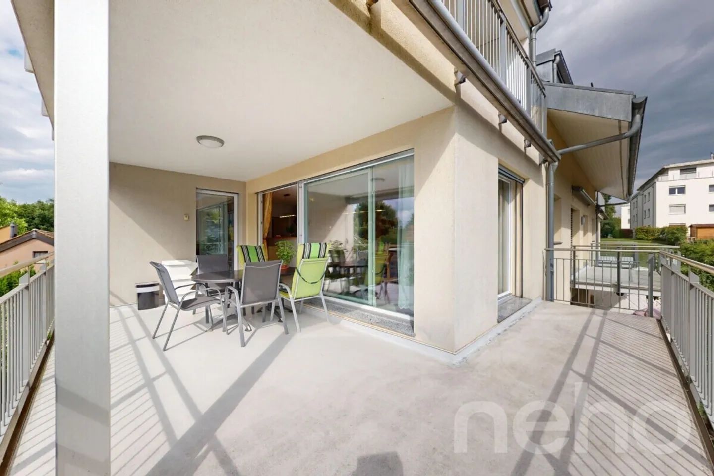 Elegante appartamento di 4,5 locali con grande balcone a Echallens - Foto 1 di 12