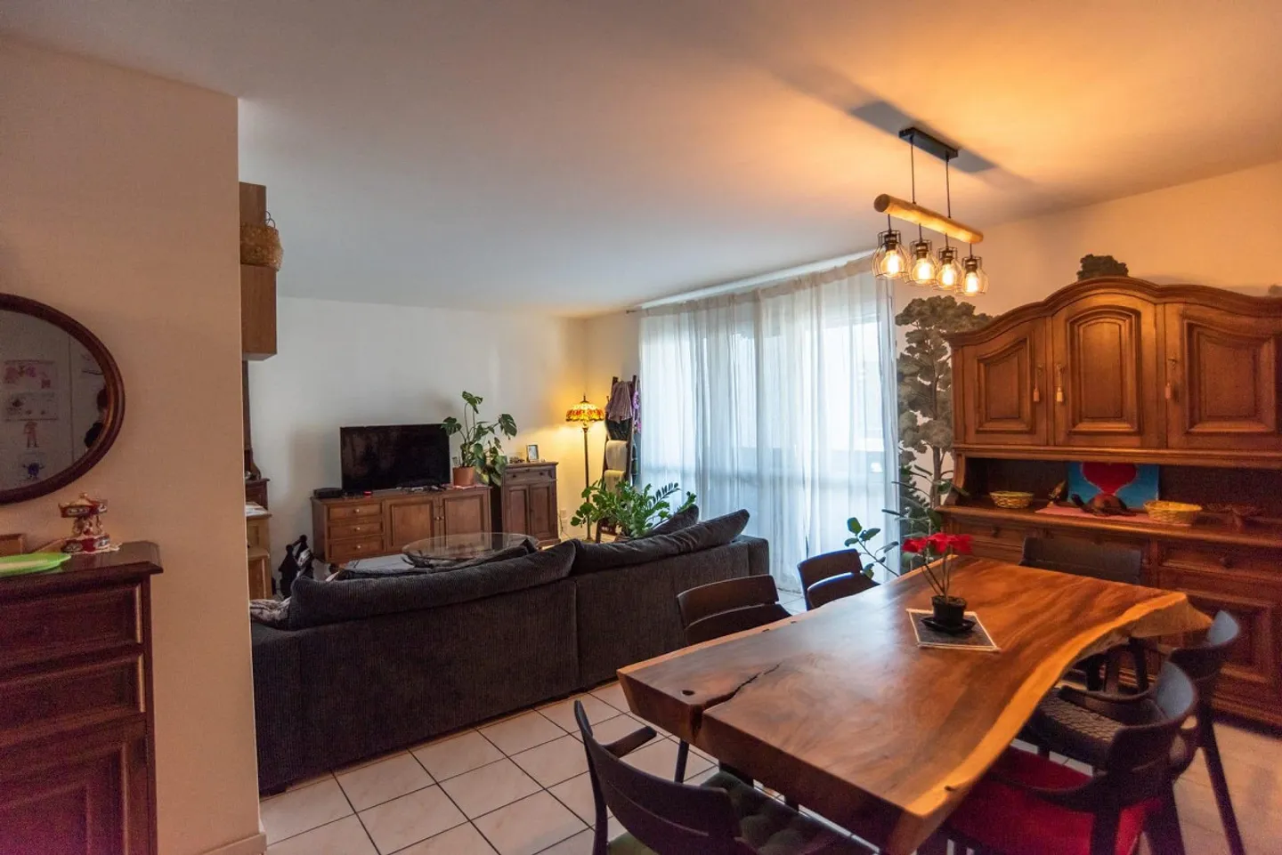 OPPORTUNITY - BRIGHT 4.5-ROOM APARTMENT WITH TERRACE IN MORBIO INFERIORE - Photo 1 of 9