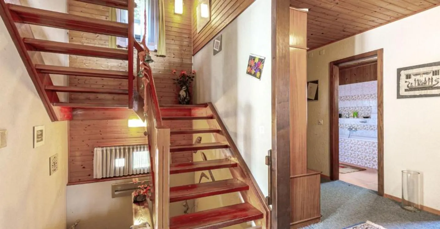 Affascinante Casa di 6,5 stanze - Foto 9 di 12